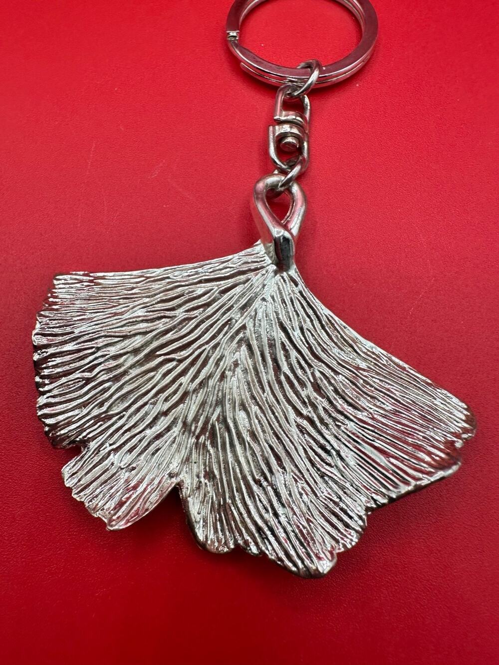 Michael Aram Ginkgo Leaf Symbolic Shiny Cleaned Silvertone Keychain